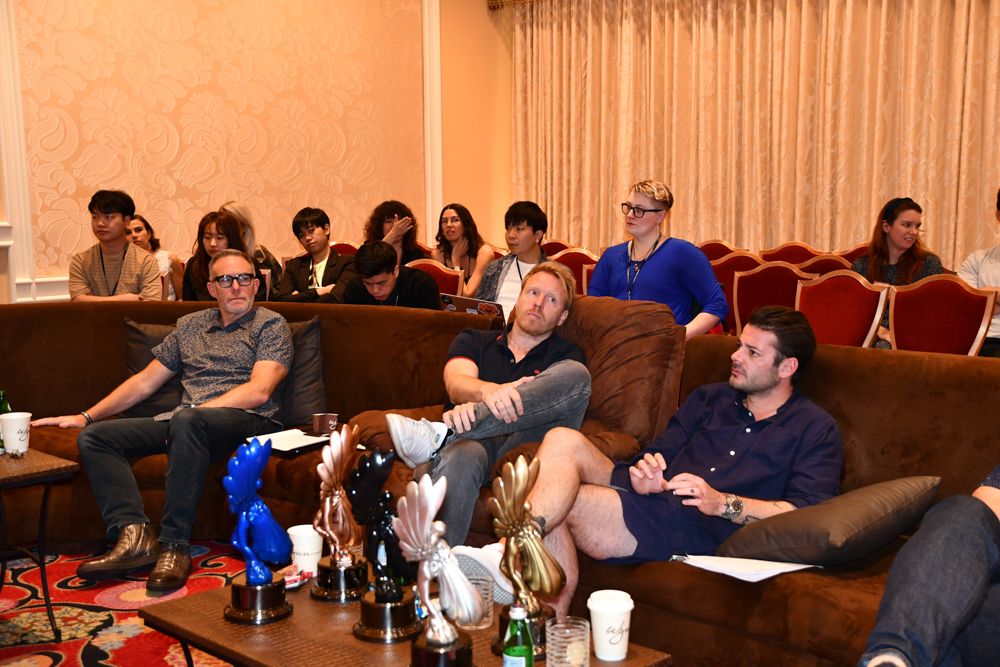 The New and Social Influencers Statue Discussions