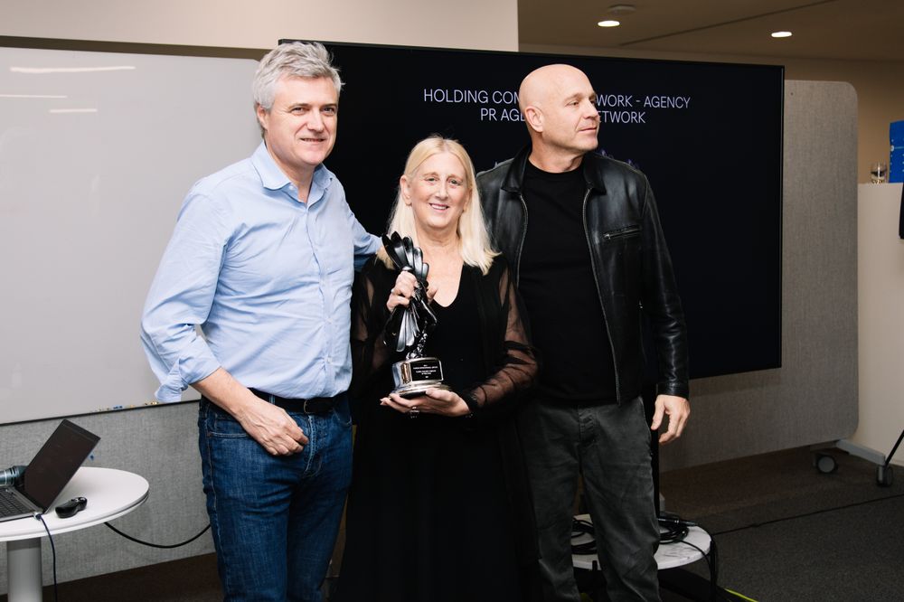 LIA Presenting Ogilvy UK and WPP With Their Awards